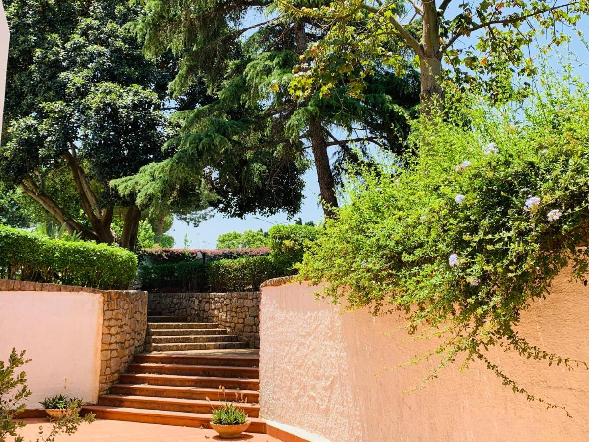 Отель Il Giardino Di Venere Монделло Экстерьер фото